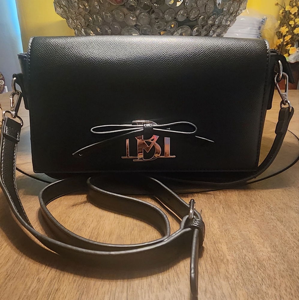 Badgley Mischka Black Crossbody Bag EUC